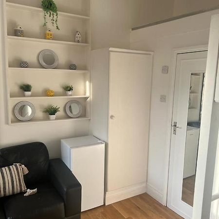 Lovely First Floor Flat-2 Лондон Экстерьер фото