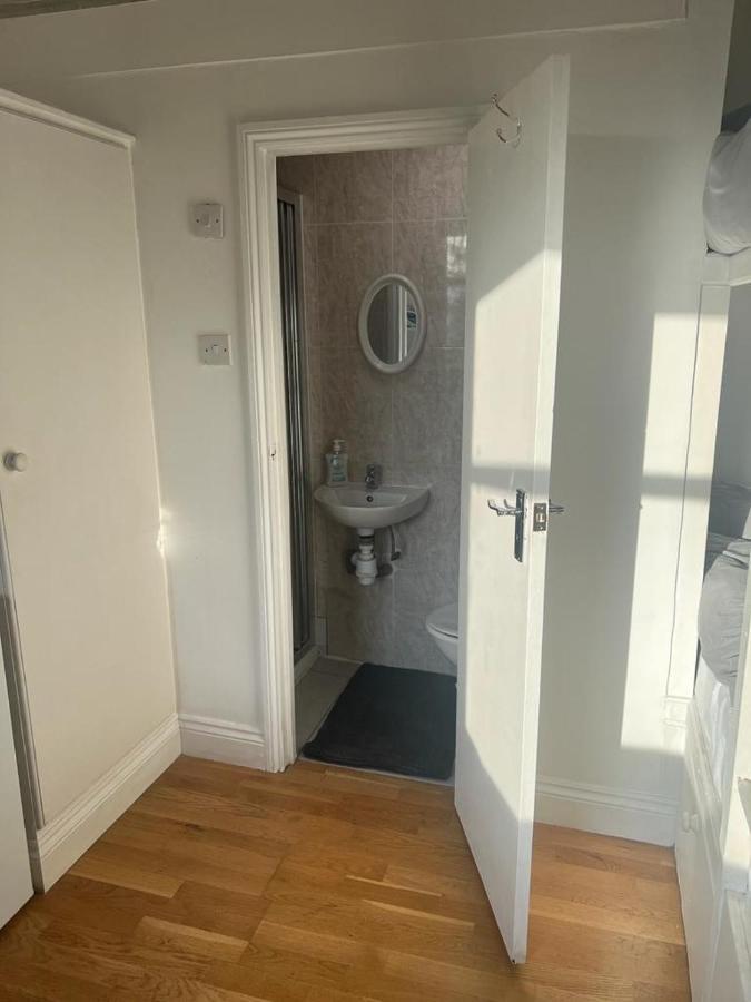 Lovely First Floor Flat-2 Лондон Экстерьер фото