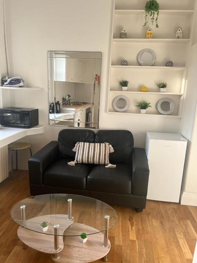 Lovely First Floor Flat-2 Лондон Экстерьер фото